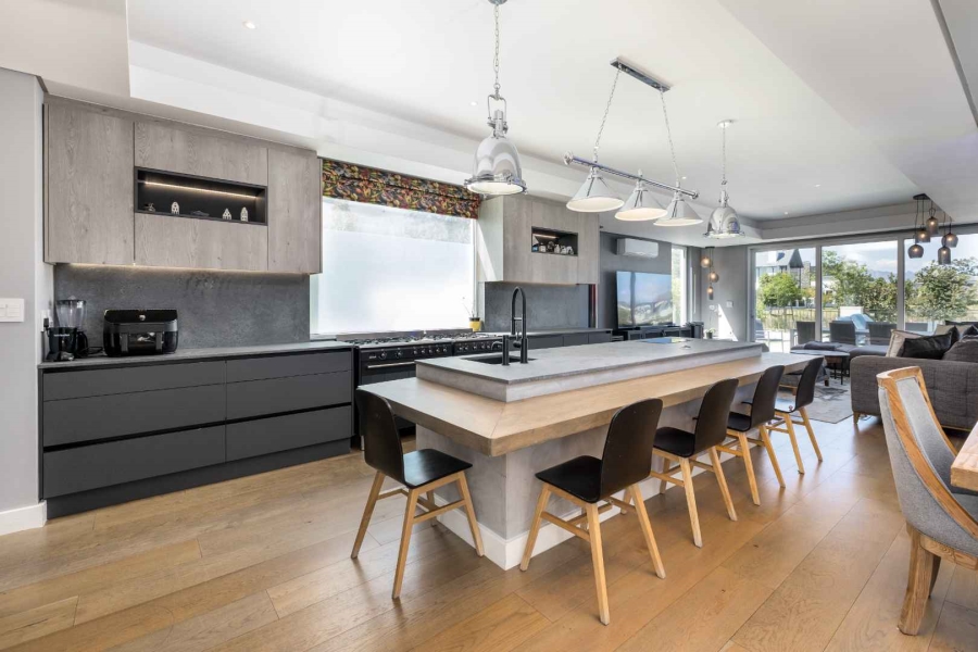5 Bedroom Property for Sale in Val De Vie Estate Western Cape